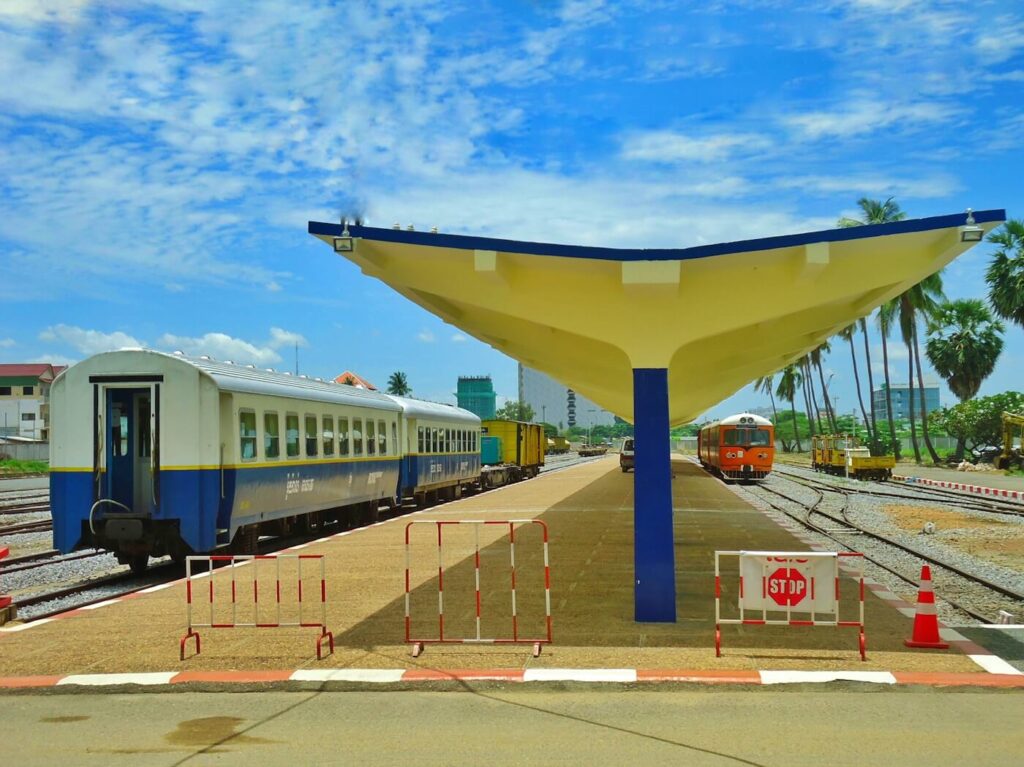 Trein Cambodja rijdt weer