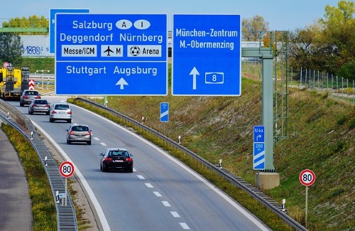 Rang elke dag bus Tips voor autorijden in Duitsland. | Wereldreizigersclub