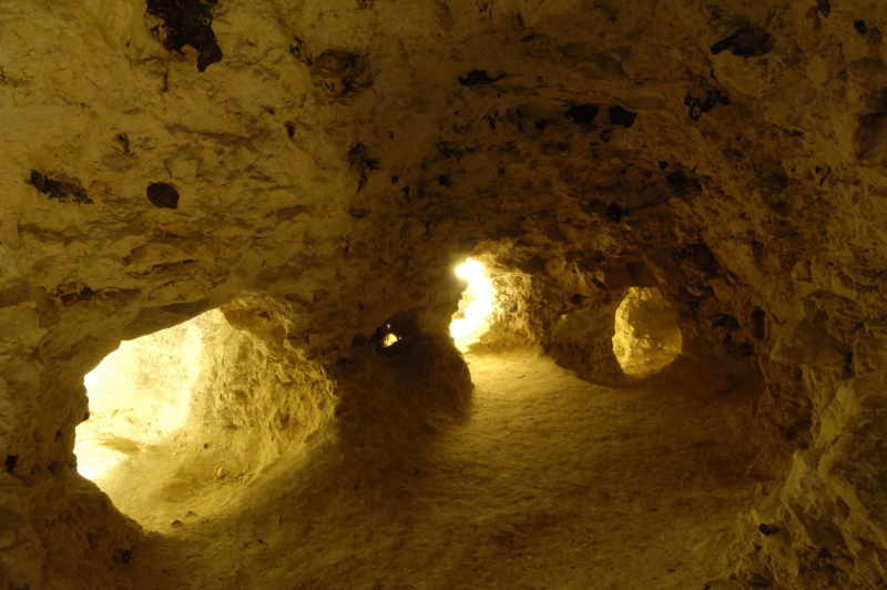 Mons grotten