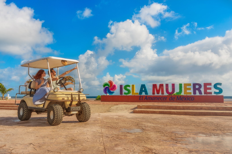 Golfkarretje op Isla Mujeres bij Cancun