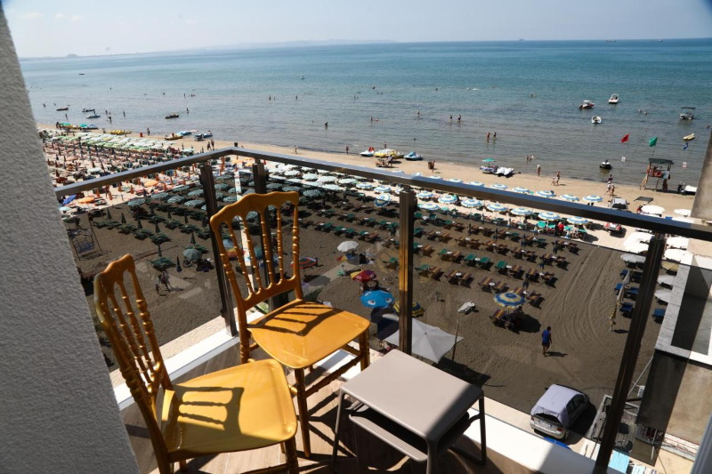 Vila One Beach Hotel in Durrës
