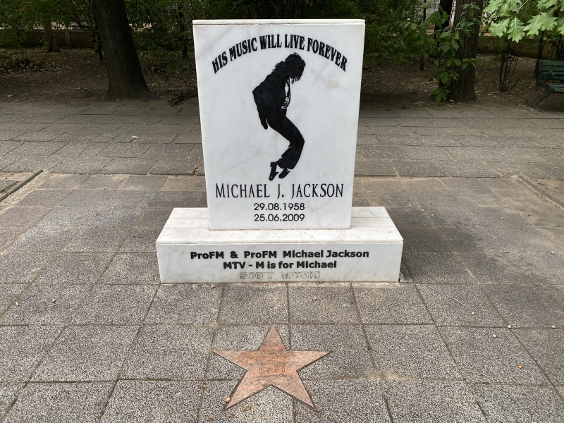Michael Jackson Monument in Boekarest