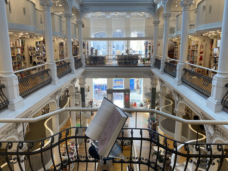 Boekarest boekwinkel