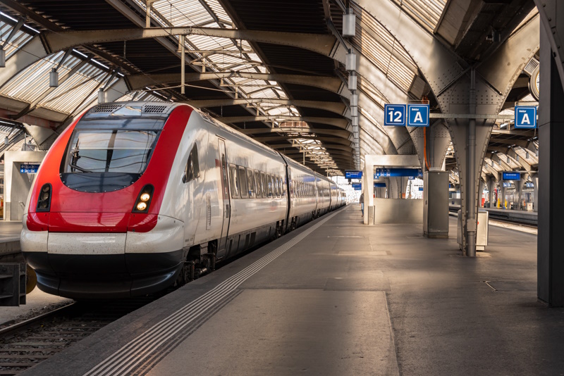 Zwitserland reizen trein en station