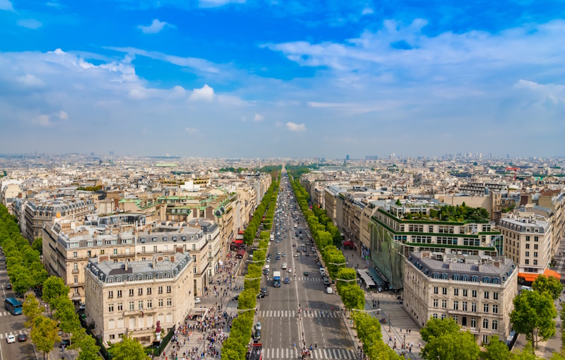 Champs Elysees in Parijs