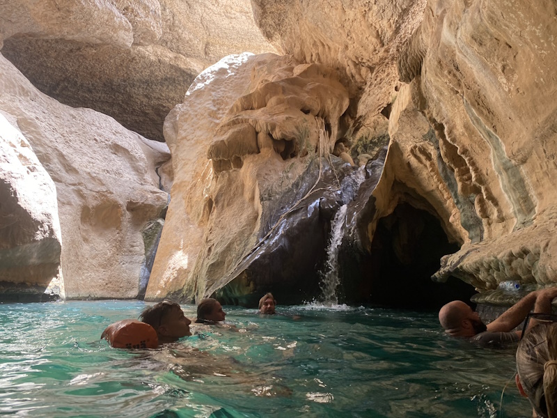 Wadi Shab verborgen grot