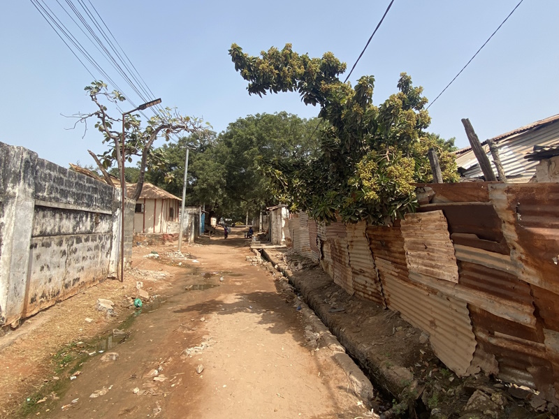 Gambia Kachikally straat