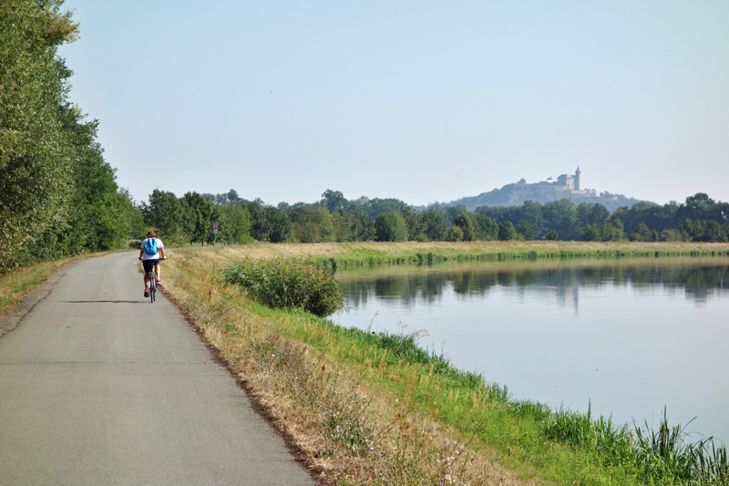 Fietsen langs Elbe in Noord-Bohemen