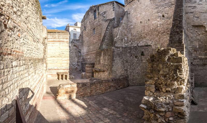 Romeinse baden in Arles