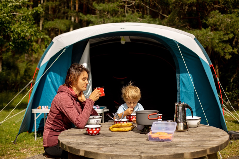 Kamperen kinderen eten