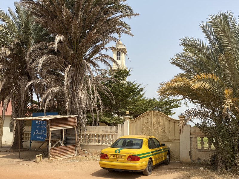 Banjul gele taxi