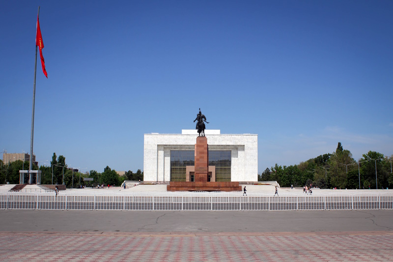 Kirgizië Bishkek stadsplein