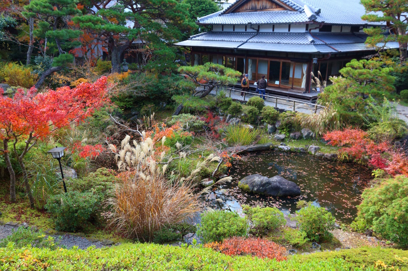 Yoshikien Garden in Nara