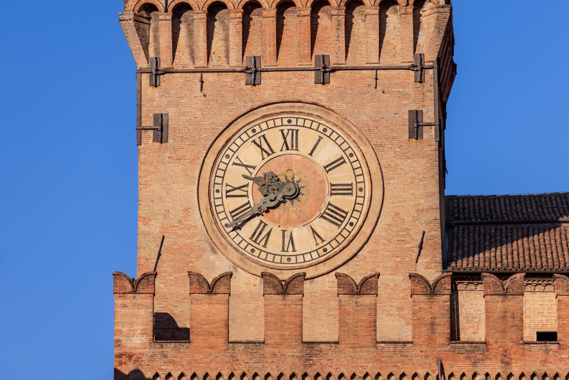 Bologna klokkentoren wijzerplaat