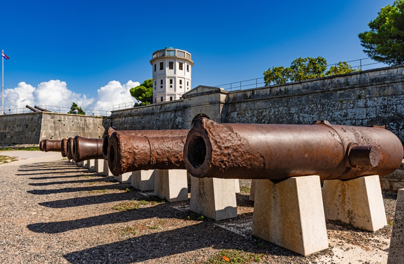 Pula citadel kanonnen