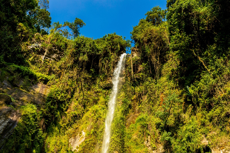 Arusha Napuru watervallen
