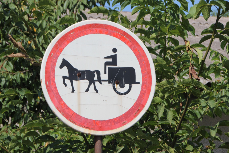 Moldavië autorijden verkeersbord