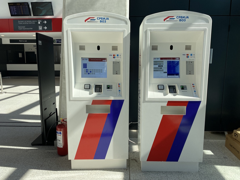 Servië treinstation kaartautomaten