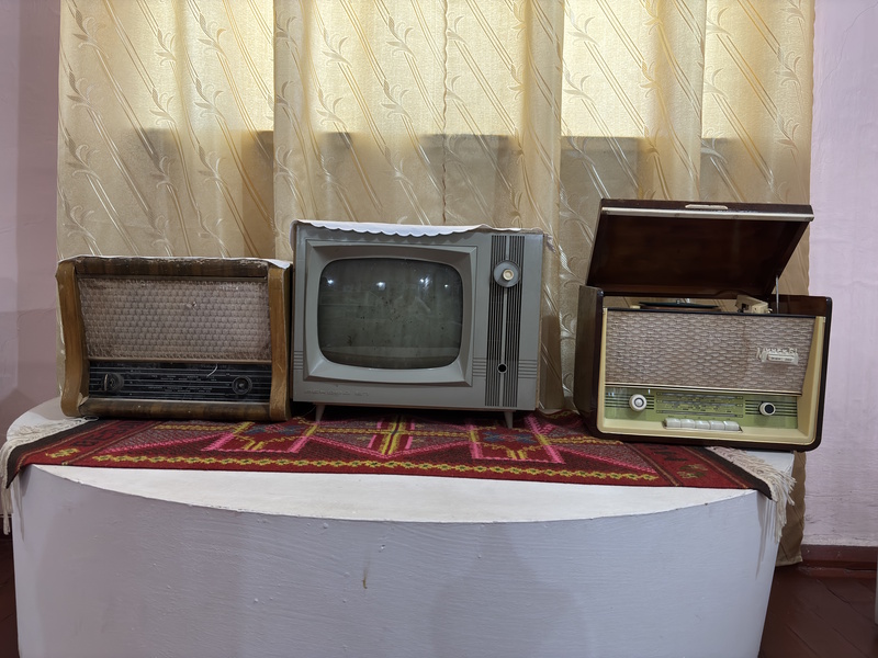 Gagaoezië Besalma museum radio's