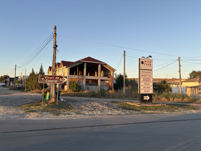 Gagaoezië Comrat wijnhuis bord