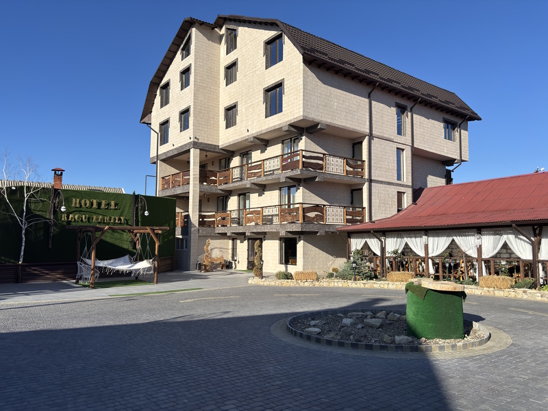 Gagaoezië Hotel Racu Family