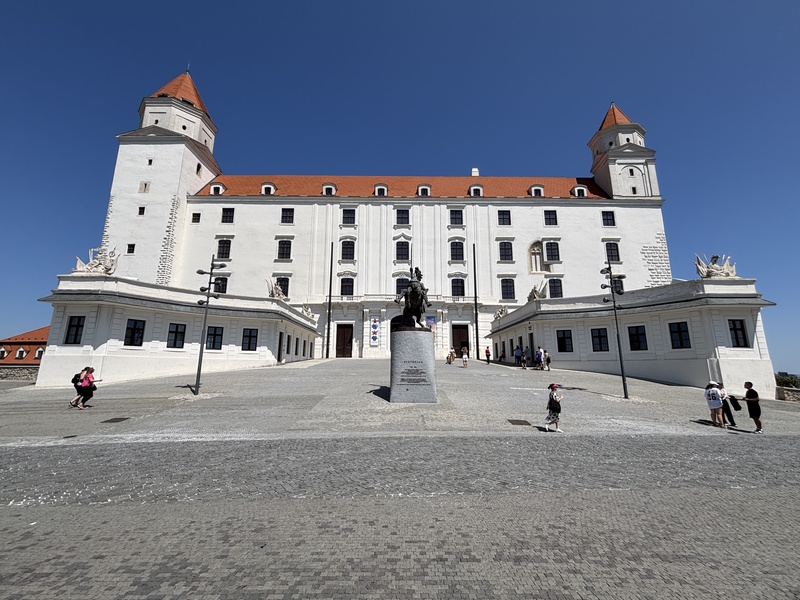 Bratislava kasteel entree