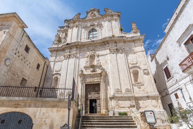 Ostuni kerk
