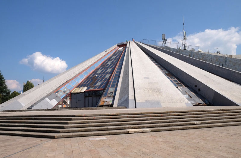 Tirana vakantie piramide
