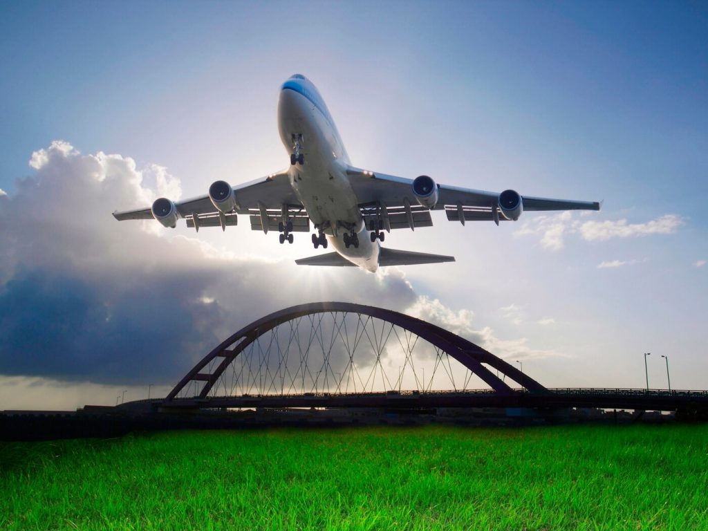 Vliegtickets flink duurder door oorlog Iran