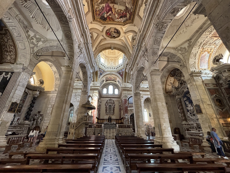 Cagliari kathedraal interieur