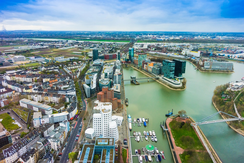 Düsseldorf Rheinturm uitzicht