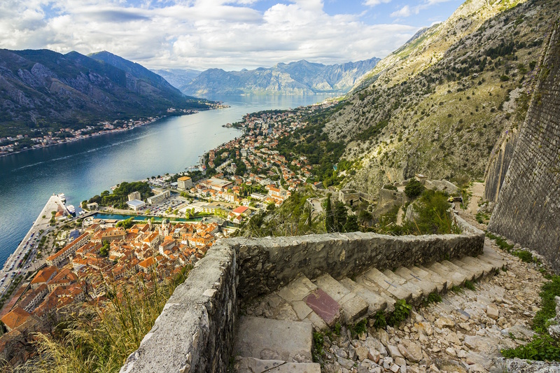 Kotor fort trappen