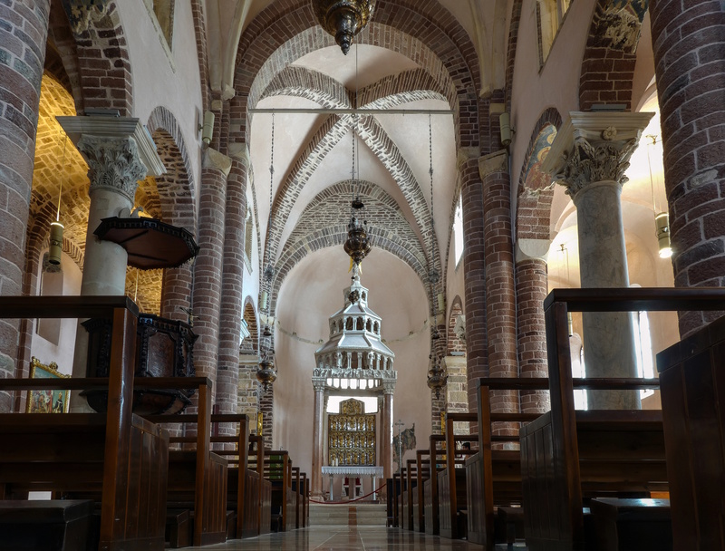 Kotor kathedraal interieur