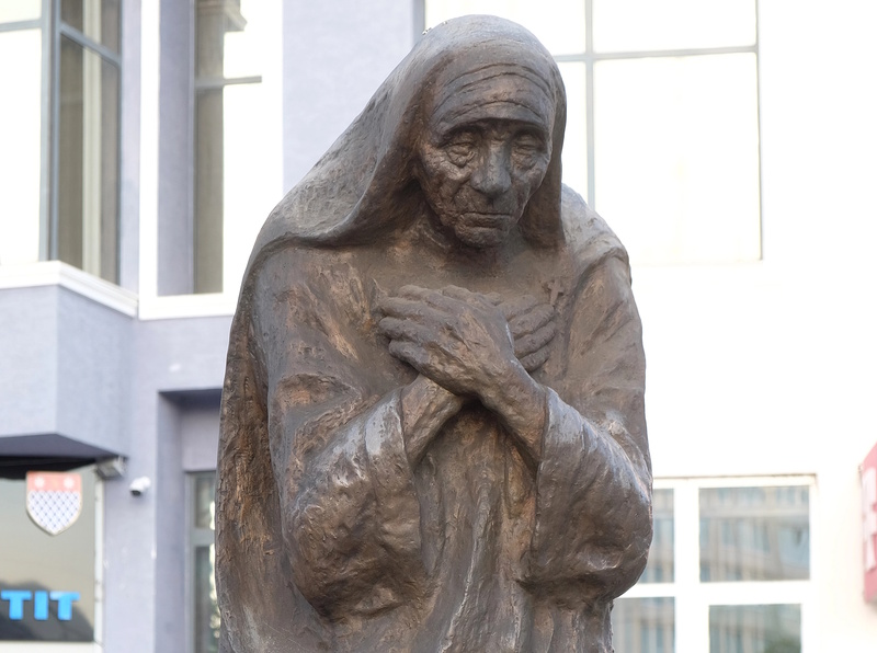 Shkodër standbeeld moeder Teresa