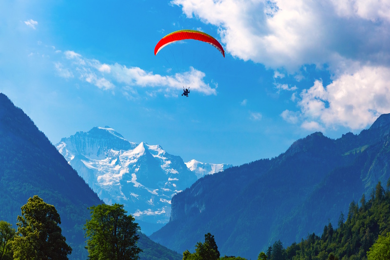Interlaken paragliding