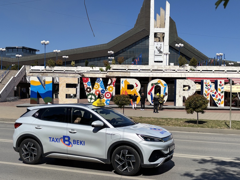 Pristina taxi