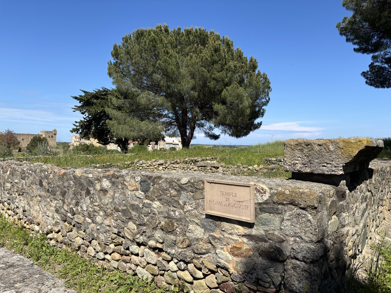 Corsica Aléria tempel