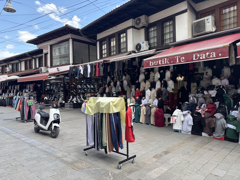 Peja bazaar