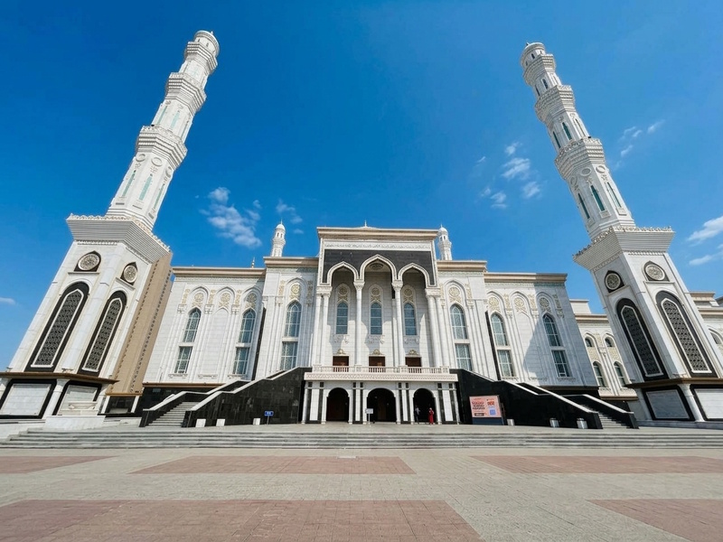 Astana Hazrat Sultan Moskee