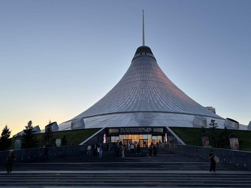 Khan Shatyr in Astana